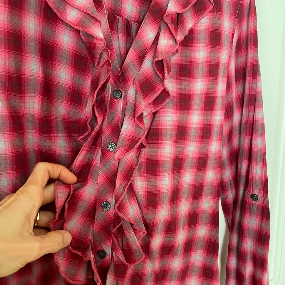 Express Women's Pink Raspberry Plaid Ruffle Top XS - Picture 3 of 7